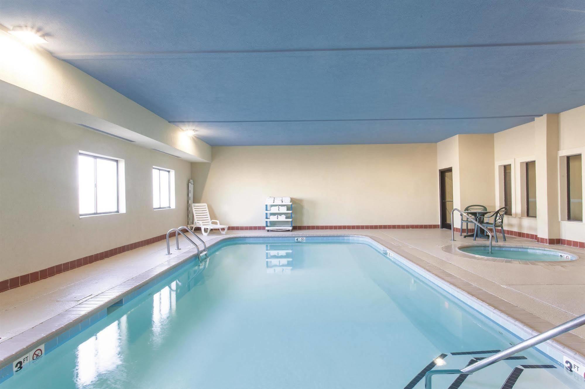 La Quinta By Wyndham Elizabethtown Hotel Eksteriør billede